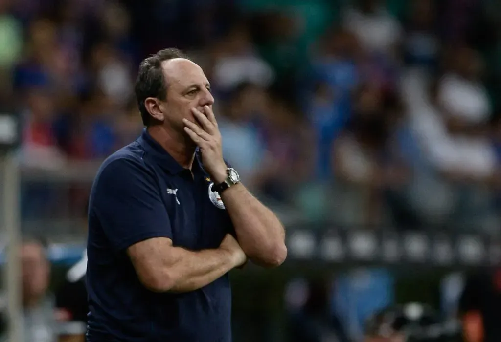 Rogério Ceni durante partida contra o Internacional na Libertadores 2025. Foto: Jhony Pinho/AGIF