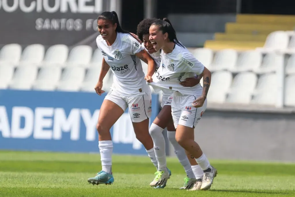 Jogadoras do Vasco da Gama Foto: Reinaldo Campos/AGIF