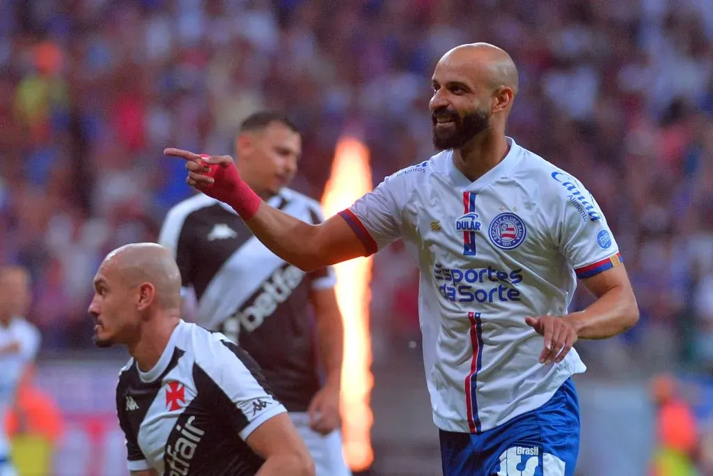 BA – SALVADOR – 26/06/2024 – BRASILEIRO A 2024, BAHIA X VASCO – Thaciano, jogador do Bahia comemora seu gol durante partida contra o Vasco no estadio Arena Fonte Nova pelo campeonato Brasileiro A 2024. Foto: Walmir Cirne/AGIF