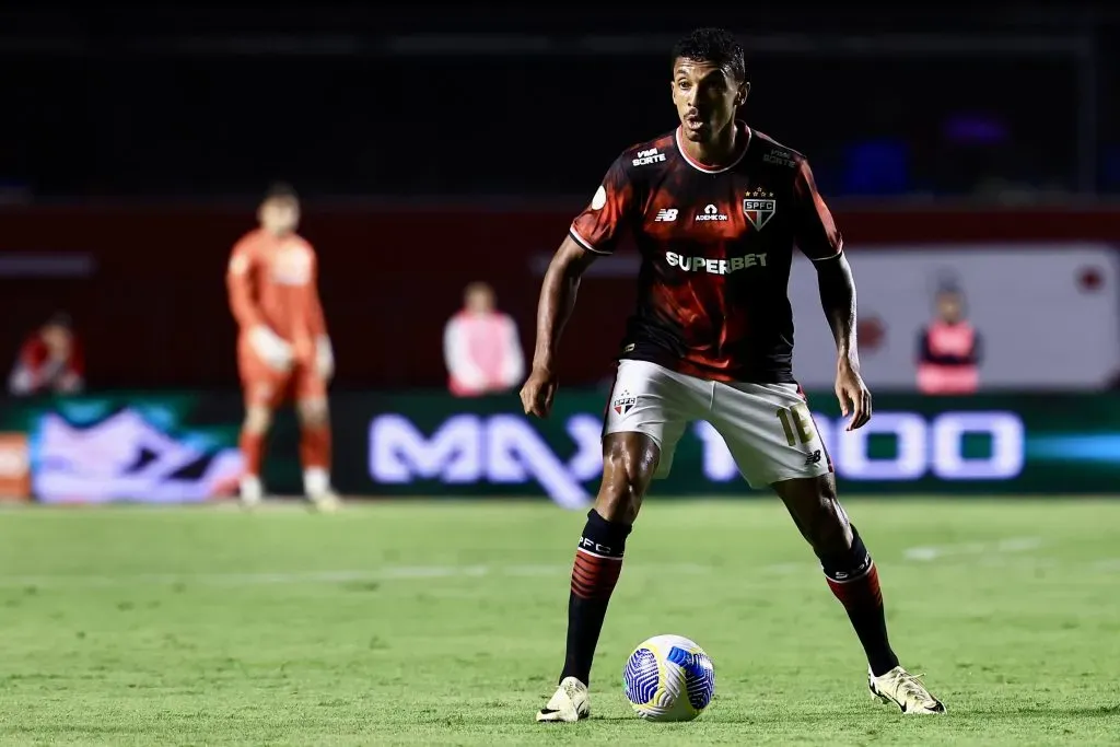 Luiz Gustavo durante partida contra o Atlético-MG no Campeonato Brasileiro de 2024. Foto: Marcello Zambrana/AGIF