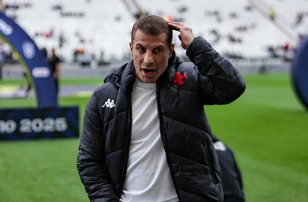 Pedrinho, presidente do Vasco, antes da partida contra o Corinthians no Campeonato Brasileiro de 2025. Foto: Fabio Giannelli/AGIF