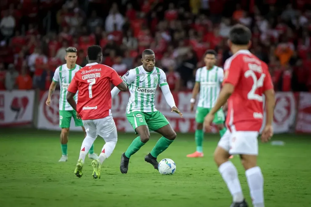 Internacional x Atlético Nacional.