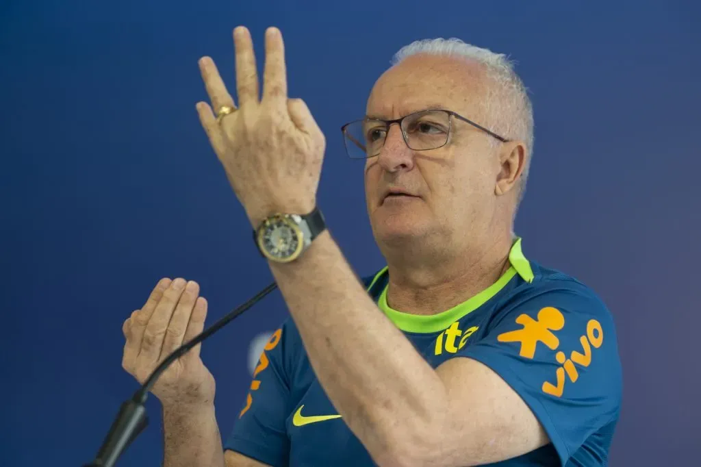 SP – SAO PAULO – 09/10/2024 – BRASIL, COLETIVA – Dorival Junior tecnico da Selecao Brasileira de Futebol durante em coletiva de imprensa antes do treino da equipe realizado no CT Academia de Futebol. Foto: Anderson Romao/AGIF