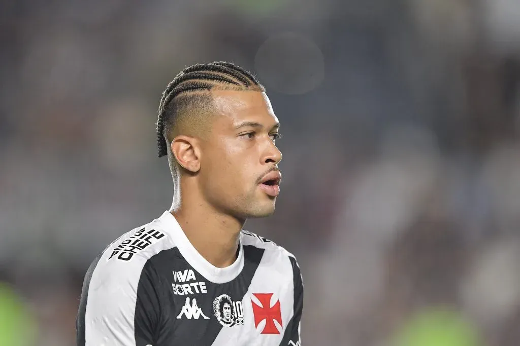 João Victor, zagueiro do Vasco