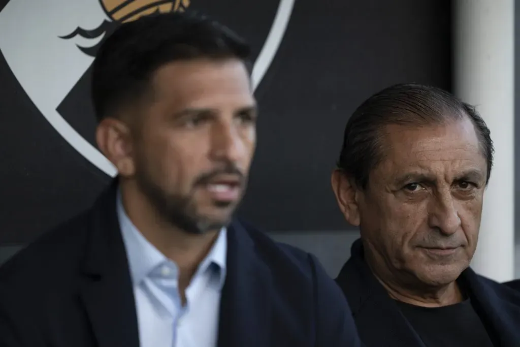 Emiliano e Ramón Díaz durante partida contra o Portuguesa-RJ no Campeonato Carioca de 2024. Foto: Jorge Rodrigues/AGIF