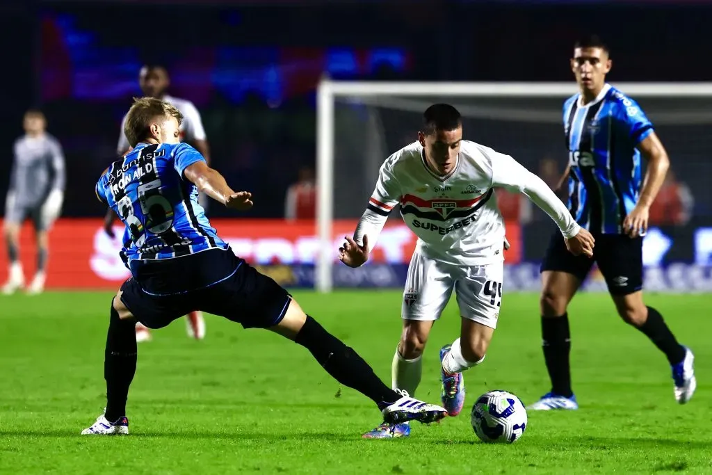 SP – SAO PAULO – 17/05/2025 – BRASILEIRO A 2025, SAO PAULO X GREMIO – Lucca jogador do Sao Paulo durante partida contra o Gremio no estadio Morumbi pelo campeonato Brasileiro A 2025. Foto: Marcello Zambrana/AGIF