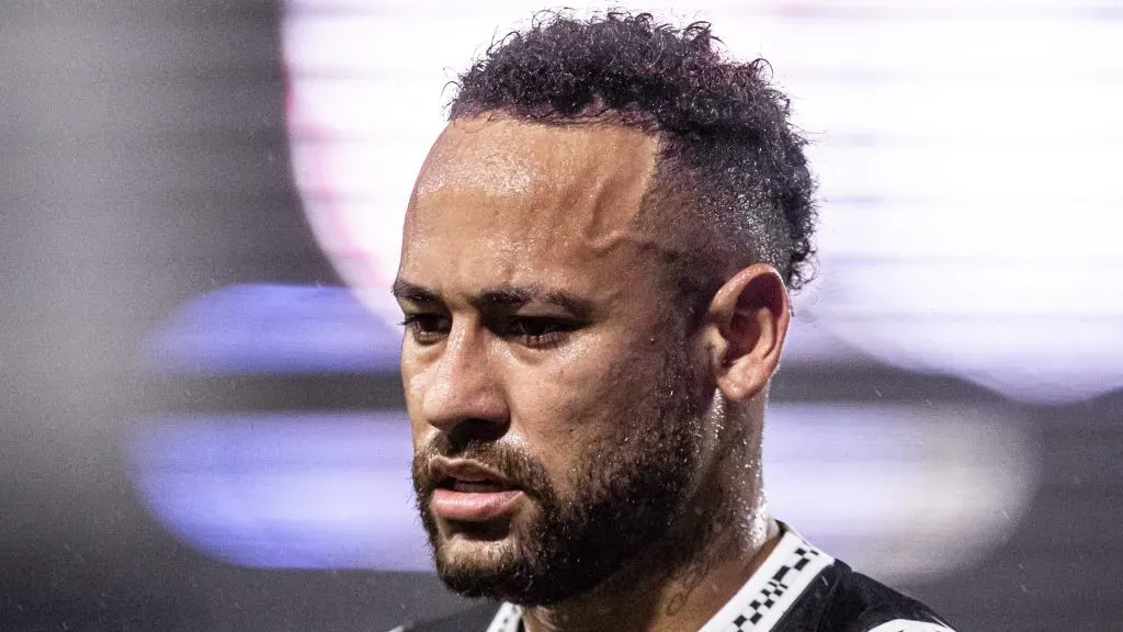 Neymar em partida pelo Santos. Foto: Raul Baretta/ Santos FC.