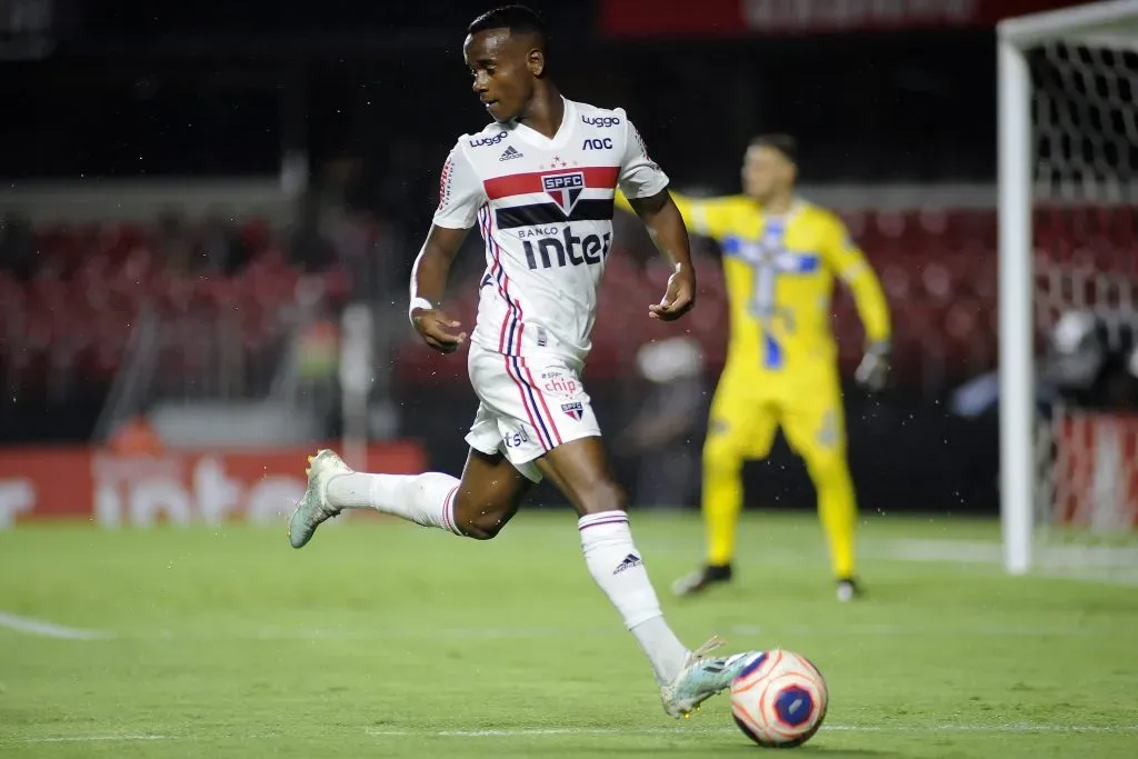Helinho pode render ao São Paulo – Foto: Alan Morici/AGIF.