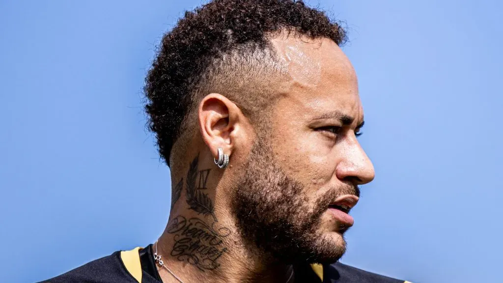 Neymar durante treinamento no CT Rei Pelé. Foto: Raul Baretta/ Santos FC.