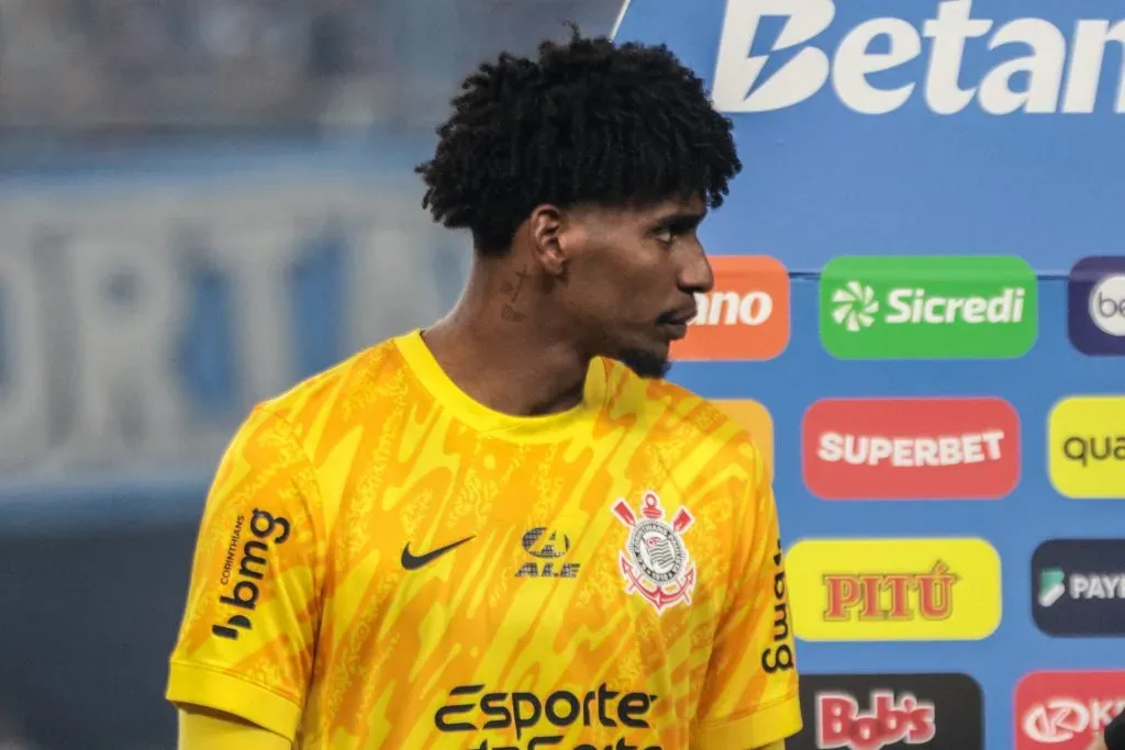 Hugo Souza, goleiro do Corinthians. Foto: Robson Mafra/AGIF