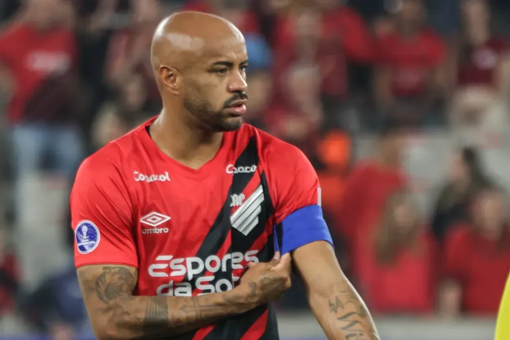 Thiago Heleno durante partida contra o Cerro Porteño na Sul-Americana 2024. Foto: Robson Mafra/AGIF