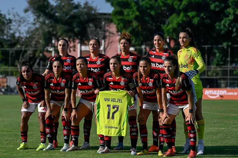 Elenco do Flamengo que disputa o Brasileirão Feminino (Reprodução/Nayra Halm/Staff Images Woman/CBF)