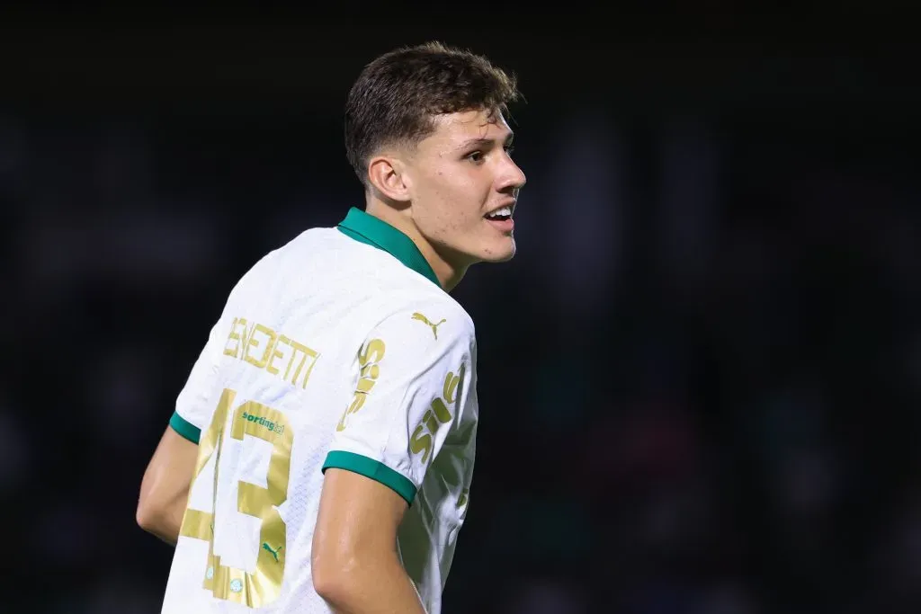 SP – CAMPINAS – 02/02/2025 – PAULISTA 2025, GUARANI X PALMEIRAS – Benedetti jogador do Palmeiras durante partida contra o Guarani no estadio Brinco de Ouro pelo campeonato Paulista 2025. Foto: Marcello Zambrana/AGIF