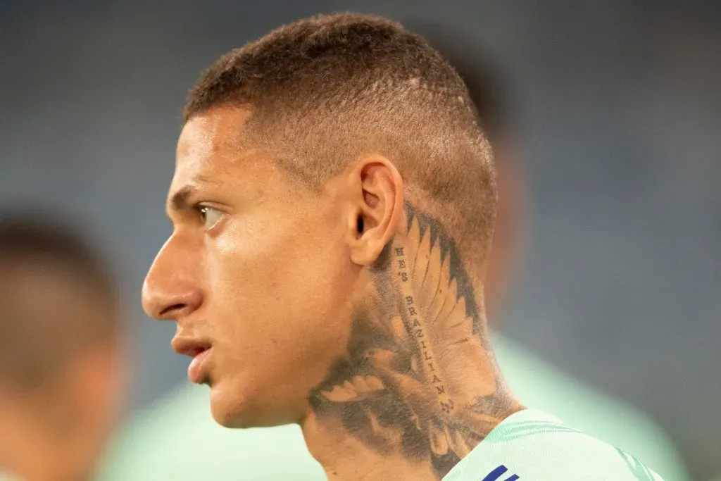 MT – CUIABA – 11/10/2023 – SELECAO BRASILEIRA, TREINO – Richarlison jogador da Selecao Brasileira durante treino no estadio Arena Pantanal. Foto: Gil Gomes/AGIF