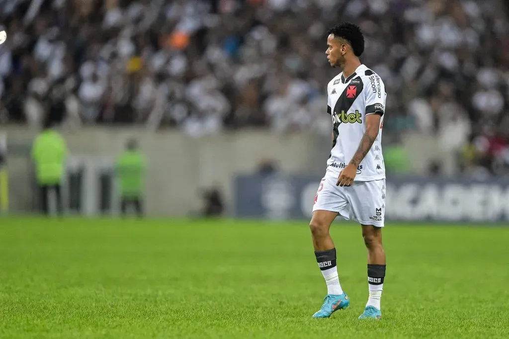 Riquelme jogador do Vasco durante partida contra o Sport no estadio Maracana pelo campeonato Brasileiro B 2022. Foto: Thiago Ribeiro/AGIF