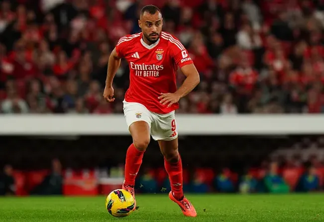 Arthur Cabral atuando pelo Benfica-POR em 2024 – (Photo by Gualter Fatia/Getty Images)