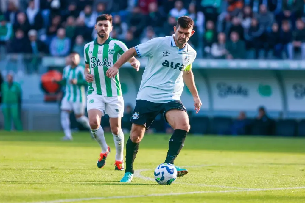 Kannemann jogador do Grêmio durante partida contra o Juventude no estadio Alfredo Jaconi pelo campeonato Brasileiro A 2025. Foto: Luiz Erbes/AGIF