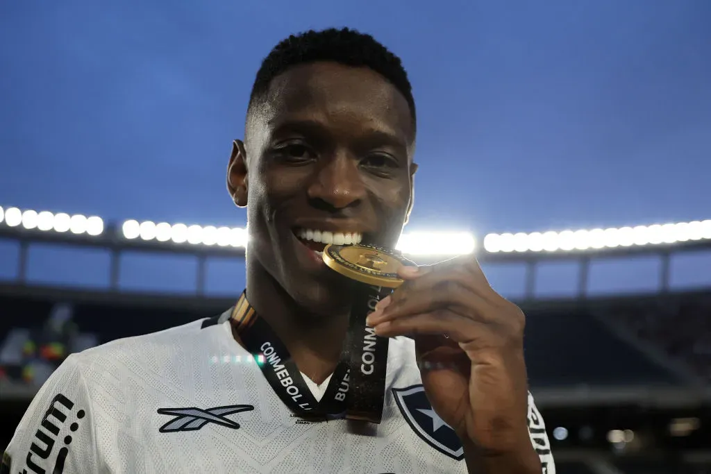 Luiz Henrique quer voltar para o Botafogo no futuro – Foto: Buda Mendes/Getty Images.