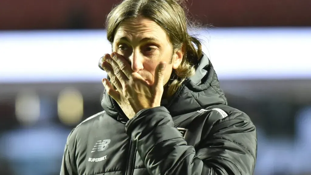 Zubekdía vive crise no São Paulo Foto: Jota Erre/AGIF