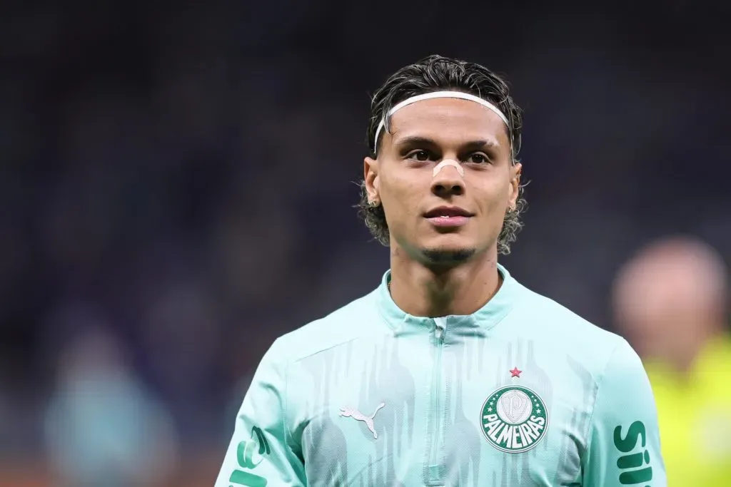 MG – BELO HORIZONTE – 01/06/2025 – BRASILEIRO A 2025, CRUZEIRO X PALMEIRAS – Richard Rios jogador do Palmeiras durante aquecimento antes da partida contra o Cruzeiro no estadio Mineirao pelo campeonato Brasileiro A 2025. Foto: Gilson Lobo/AGIF