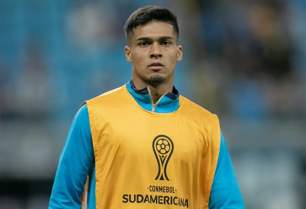 RS – PORTO ALEGRE – 08/04/2025 – COPA SUL-AMERICANA 2025, GREMIO X ATLETICO GRAU – Matias Arezo jogador do Gremio durante partida contra o Atletico Grau no estadio Arena do Gremio pelo campeonato Copa Sul-americana 2025. Foto: Liamara Polli/AGIF