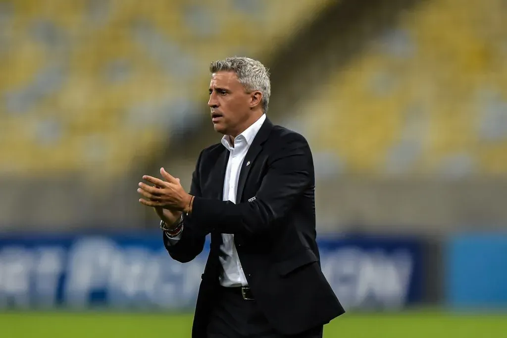 Crespo comandando o São Paulo em 2021 – Foto: Thiago Ribeiro/AGIF