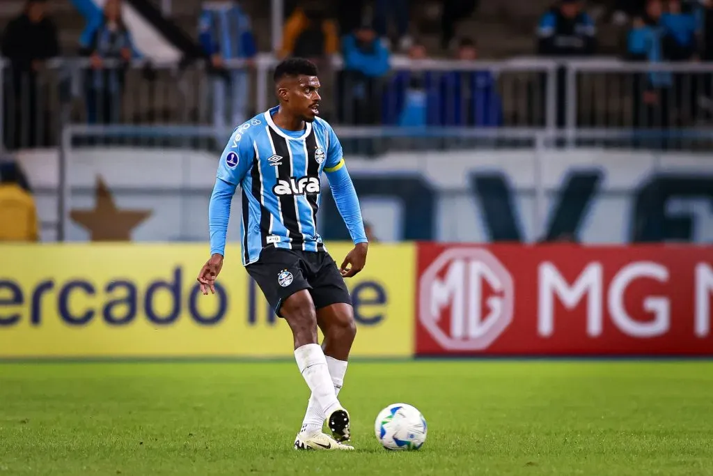 RS – PORTO ALEGRE – 29/05/2025 – COPA SUL-AMERICANA 2025, GREMIO X SPORTIVO LUQUENO – Jemerson jogador do Gremio durante partida contra o Sportivo Luqueno no estadio Arena do Gremio pelo campeonato Copa Sul-americana 2025. Foto: Maxi Franzoi/AGIF