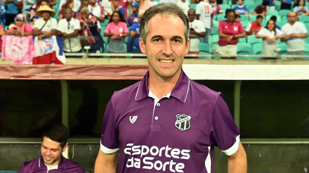 Leo Conde, tecnico do Ceara durante partida contra o Bahia no estadio Arena Fonte Nova pelo campeonato Copa Do Nordeste 2025. Foto: Walmir Cirne/AGIF