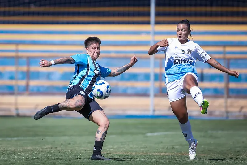 Yamila Rodríguez em partida pelo Grêmio (Reprodução/Caroline Motta/Grêmio FBPA)