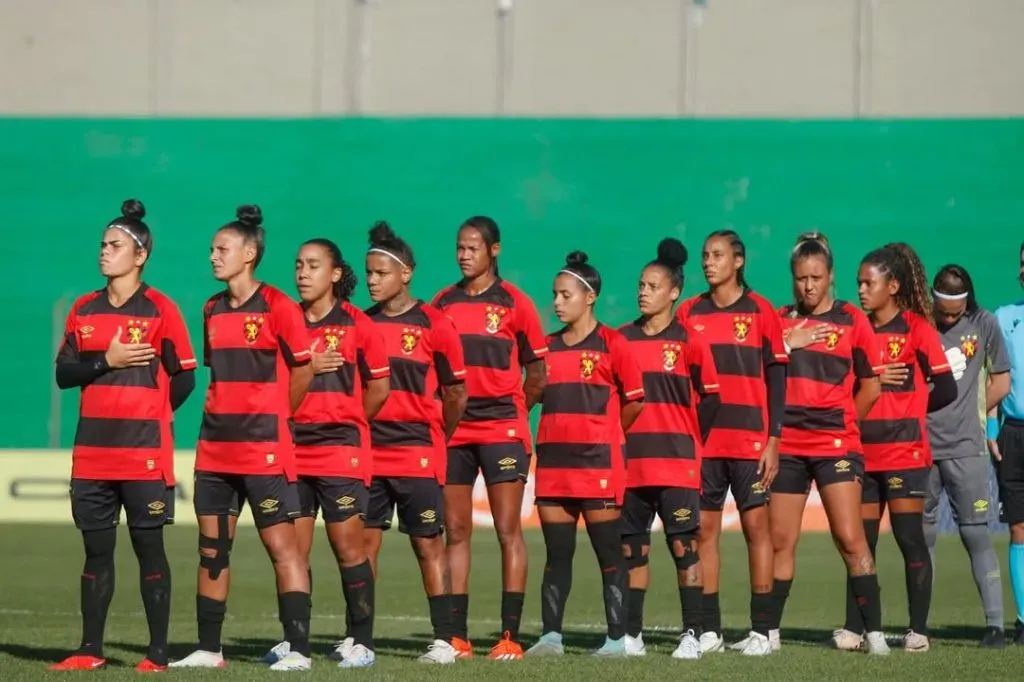 Elenco do Sport que disputou o Brasileirão Feminino (Reprodução/Sandy James/Sport)