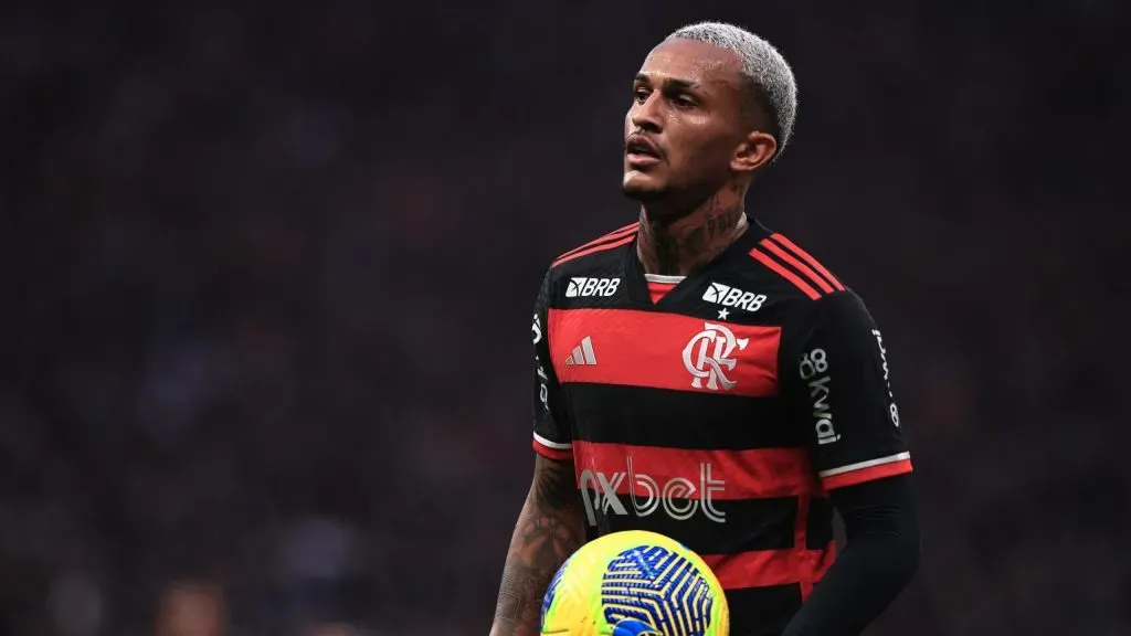 Flamengo quer R$ 189 milhões por Wesley (Imagem: Ettore Chiereguini/AGIF)