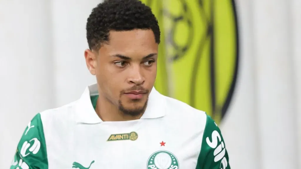 Vitor Roque, atacante do Palmeiras (3)