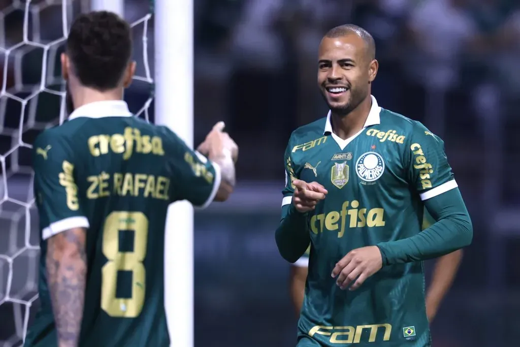SP – SAO PAULO – 23/06/2024 – BRASILEIRO A 2024, PALMEIRAS X JUVENTUDE – jogador do Palmeiras comemora seu gol durante partida contra o Juventude no estadio Arena Allianz Parque pelo campeonato Brasileiro A 2024. Foto: Marcello Zambrana/AGIF