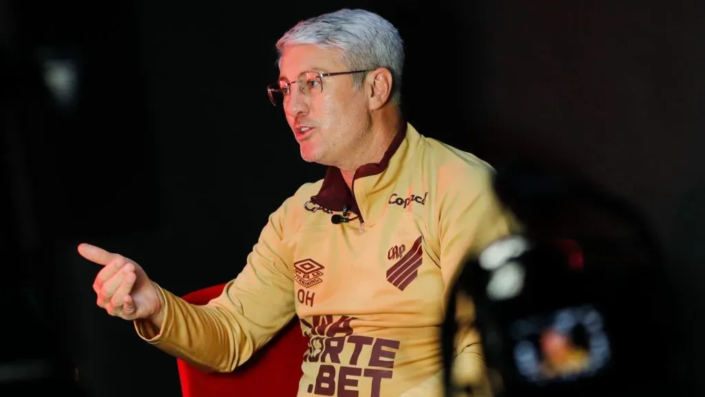 Odair Hellmann, treinador do Athletico – Foto: José Tramontin/athletico.com.br