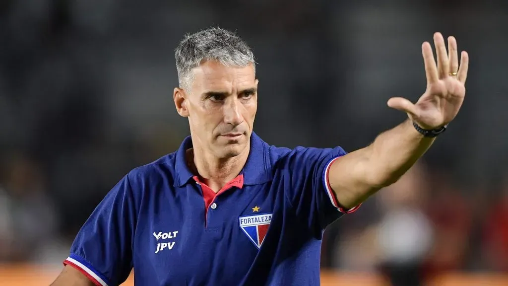 Fortaleza busca um novo treinador para o lugar de Vojvoda. Foto: Thiago Ribeiro/AGIF