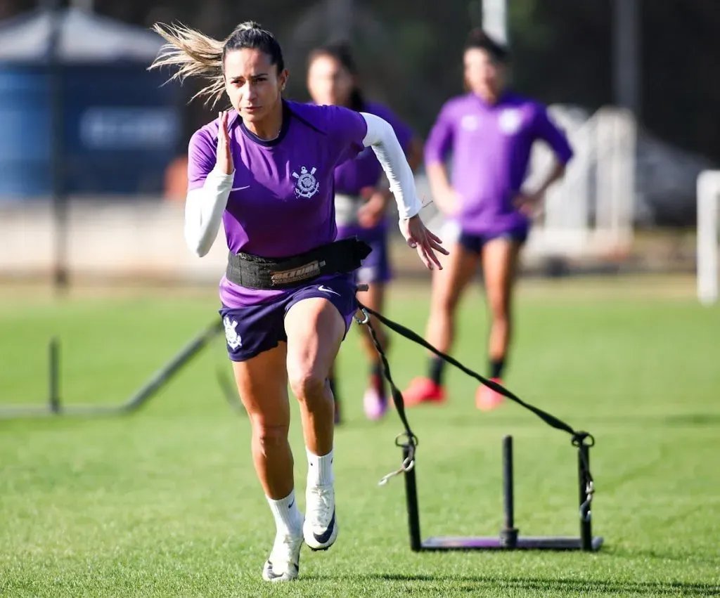 Jogadora do Corinthians durante treino da equipe (Reprodução/Rodrigo Gazzanel/Corinthians)