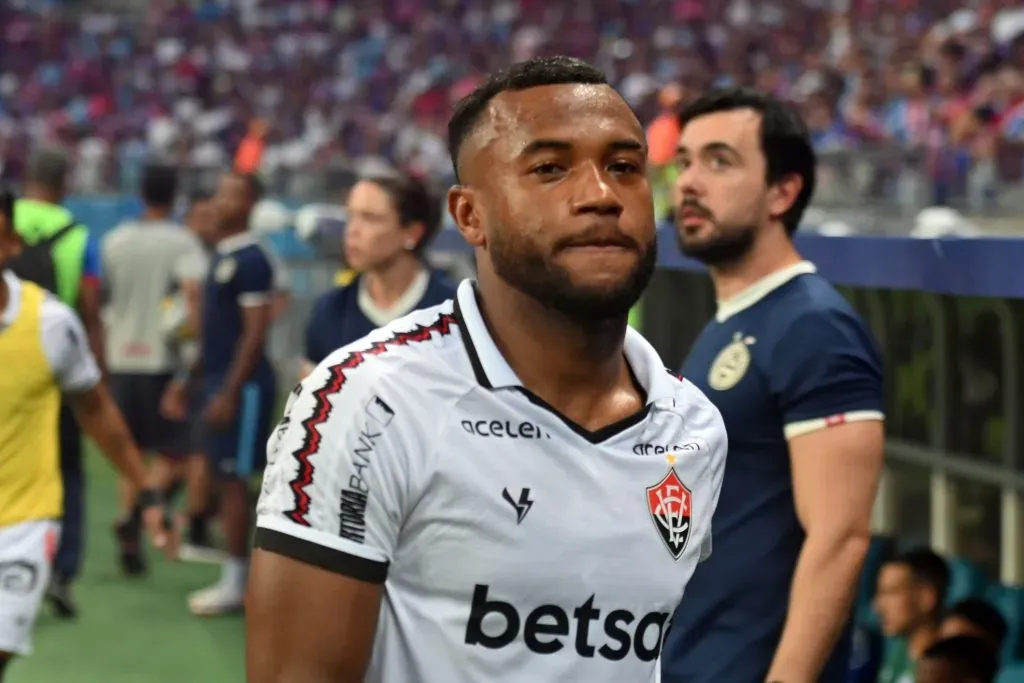 BA – SALVADOR – 20/03/2024 – COPA DO NORDESTE 2024, BAHIA X VITORIA – Luan, jogador do Vitoria durante partida contra o Bahia no estadio Arena Fonte Nova pelo campeonato Copa Do Nordeste 2024. Foto: Walmir Cirne/AGIF