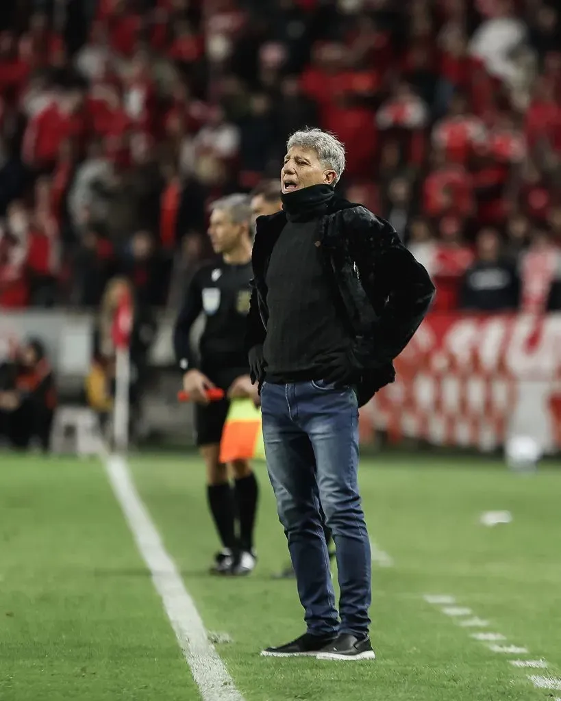 Renato Gaúcho durante Internacional x Fluminense. FOTO: LUCAS MERÇON / FLUMINENSE F.C.