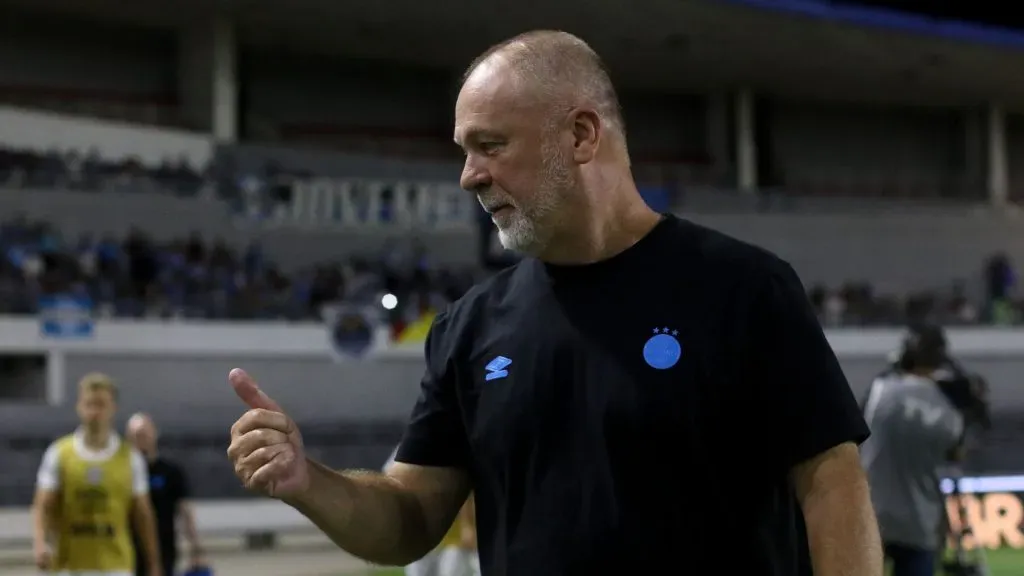 Mano Menezes, técnico do Grêmio