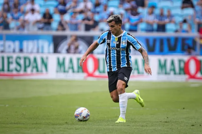 Cristaldo jogador do Grêmio durante partida contra o São Luiz-RS – Foto: Maxi Franzoi/AGIF