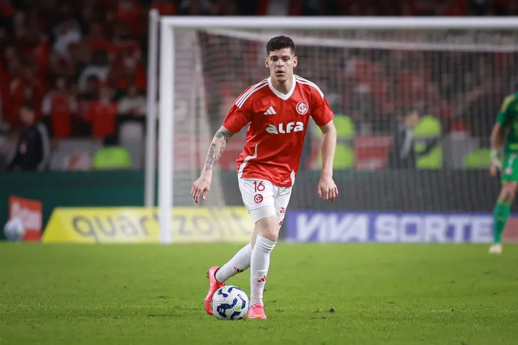RS – PORTO ALEGRE – 30/07/2025 – COPA DO BRASIL 2025, INTERNACIONAL X FLUMINENSE – Ronaldo jogador do Internacional durante partida contra o Fluminense no estadio Beira-Rio pelo campeonato Copa Do Brasil 2025. Foto: Maxi Franzoi/AGIF
