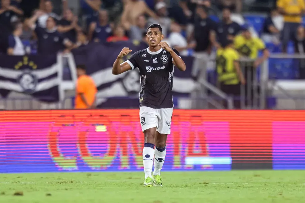 PA – BELEM – 21/04/2025 – BRASILEIRO B 2025, REMO X CORITIBA – Pedro Rocha jogador do Remo comemora seu gol durante partida contra o Coritiba no estadio Mangueirao pelo campeonato Brasileiro B 2025. Foto: Fernando Torres/AGIF