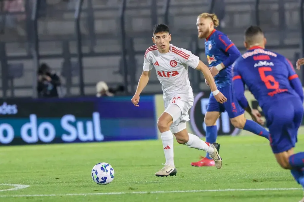 Alan Rodríguez Internacional Libertadores Flamengo titular