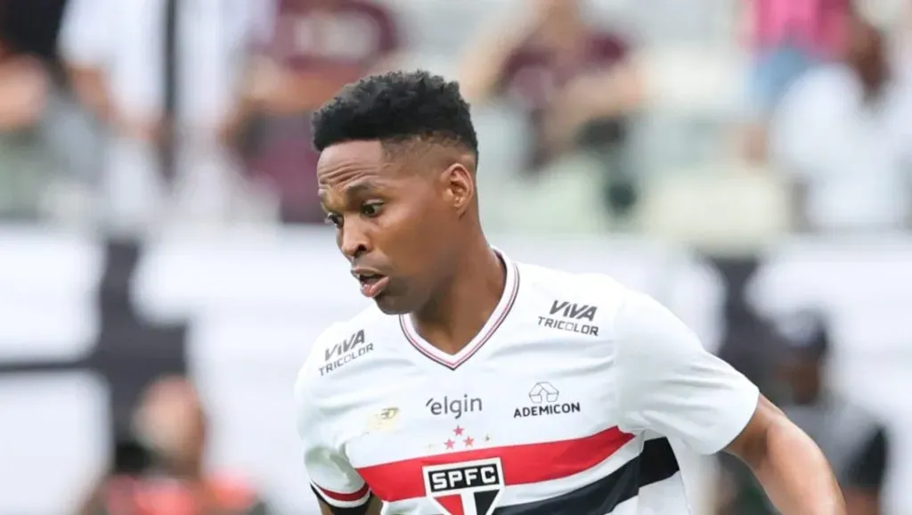 Wendell foi mal - Foto: Gilson Lobo/AGIF.