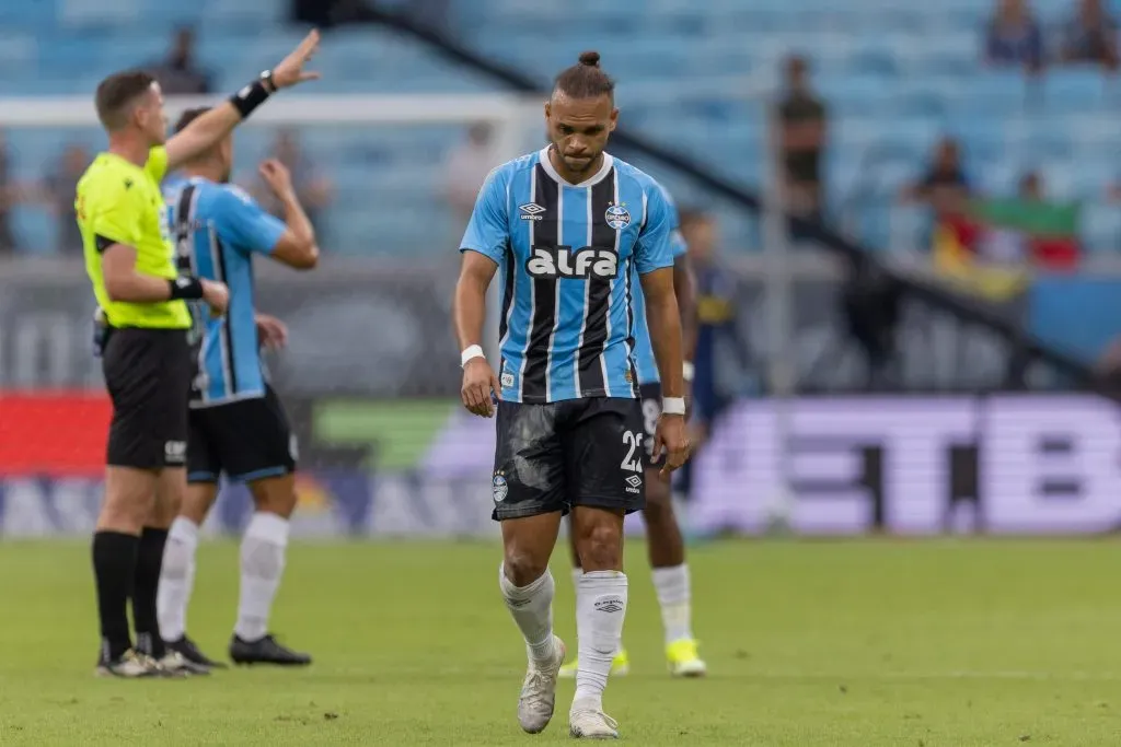 braithwaite fora GrÊmio x Atlético=-MG suspenso