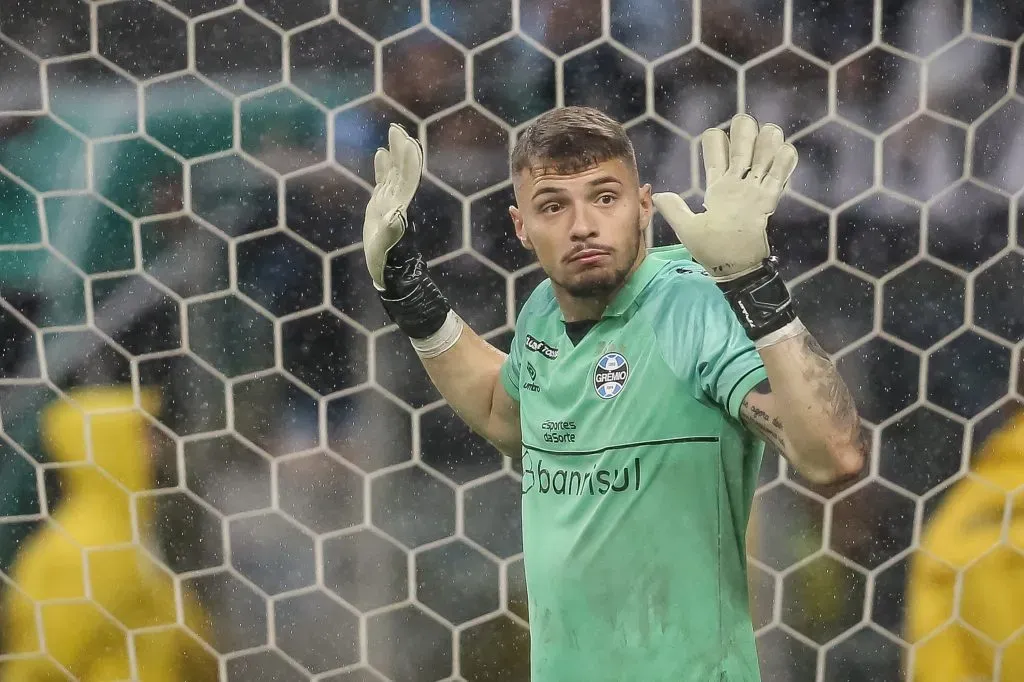 gABRIEL GRANDO SAI GRÊMIO 2025