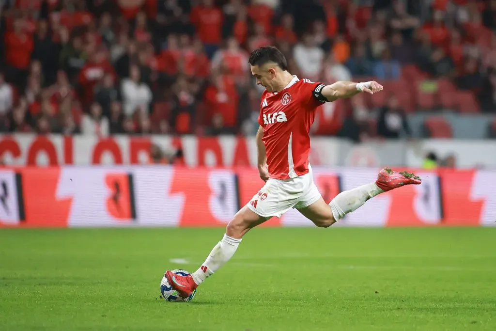 RS – PORTO ALEGRE – 17/08/2025 – BRASILEIRO A 2025, INTERNACIONAL X FLAMENGO – Rafael Borre jogador do Internacional durante partida contra o Flamengo no estadio Beira-Rio pelo campeonato Brasileiro A 2025. Foto: Maxi Franzoi/AGIF