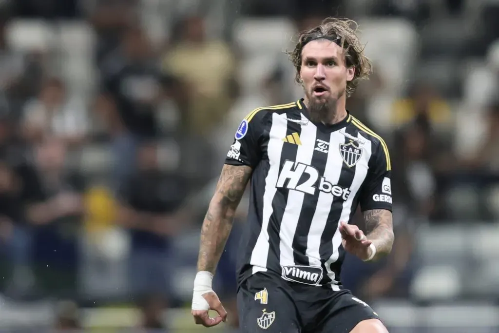 MG – BELO HORIZONTE – 14/08/2025 – COPA SUL-AMERICANA 2025, ATLETICO-MG X GODOY CRUZ – Lyanco jogador do Atletico-MG durante partida contra o Godoy Cruz no estadio Arena MRV pelo campeonato Copa Sul-americana 2025. Foto: Gilson Lobo/AGIF