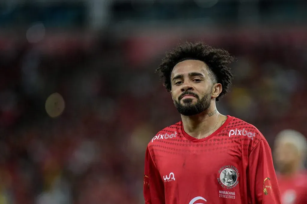 ÊRJ – RIO DE JANEIRO – 27/12/2023 – AMISTOSO, TIME DAS ESTRELAS – Claudinho jogador do time Vermelho durante partida contra o time branco no estadio Maracana pelo Jogo das Estrelas 2023. Foto: Thiago Ribeiro/AGIF