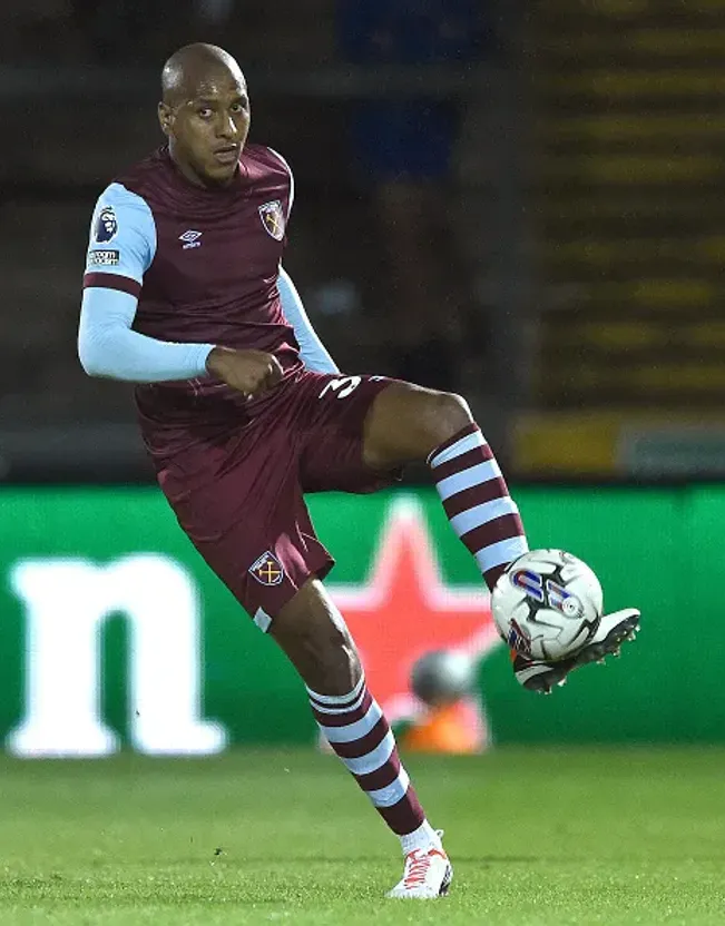 Luizão atuando no West Ham – (Photo by Arfa Griffiths/West Ham United FC via Getty Images)
